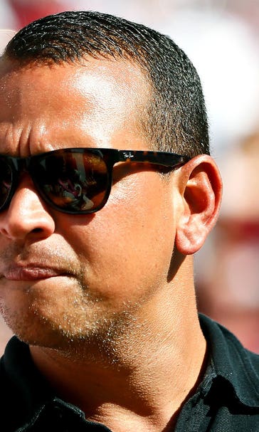 Alex Rodriguez meets with Yankees, apologizes for actions